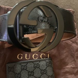 Gucci belt. Gucci wallet